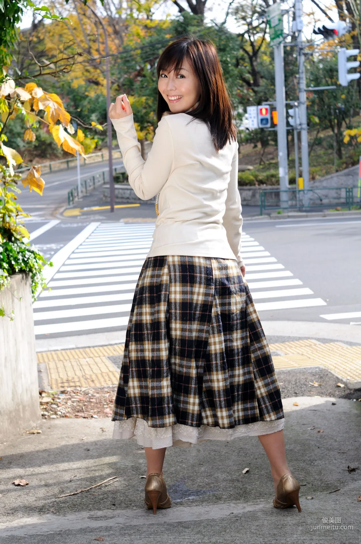 [Watch] Photogenic Weekend 伊藤えみ Emi Ito 寫真集 2