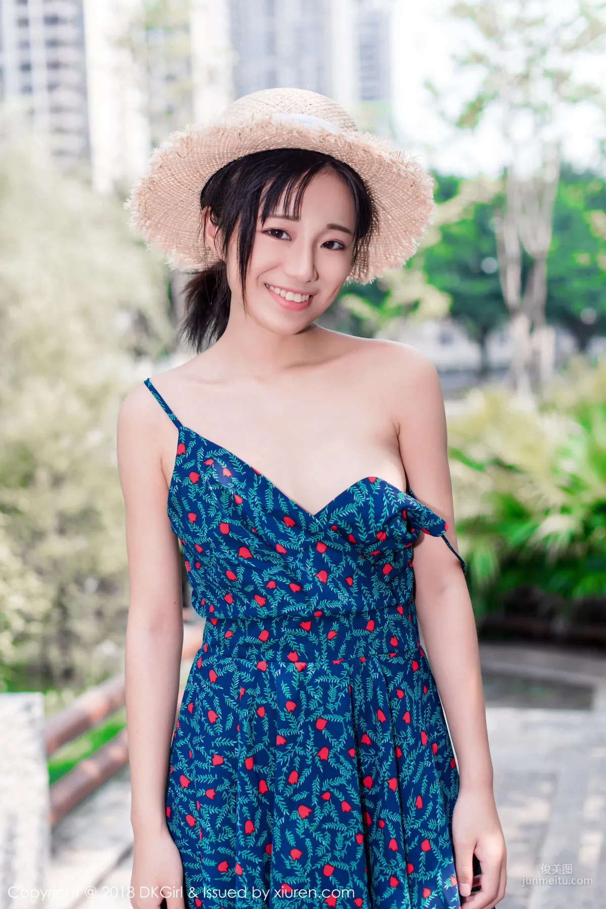 Cangjing Youxiang Pure and Sweet Straw Hat Girl [DKGirl] Vol.055 Photo Set photo 20