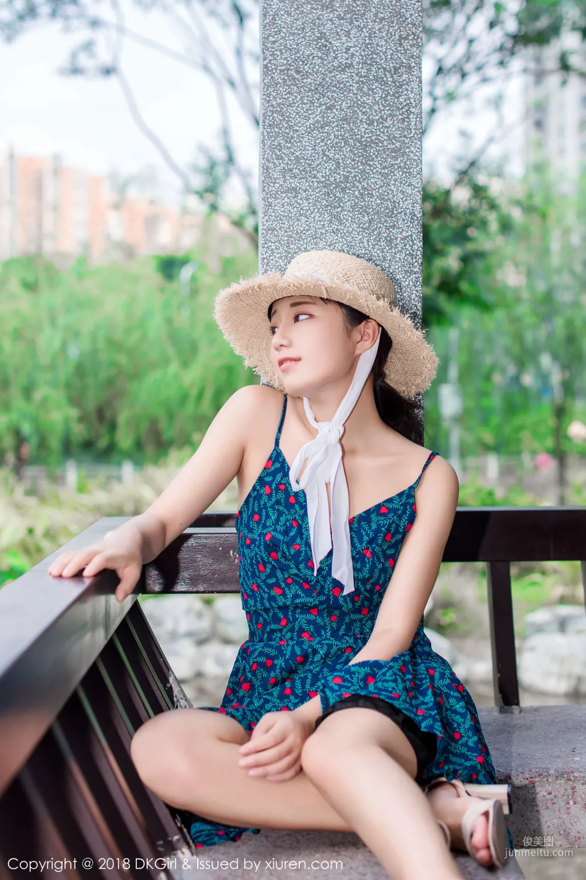 Cangjing Youxiang Pure and Sweet Straw Hat Girl [DKGirl] Vol.055 Photo Set photo 11