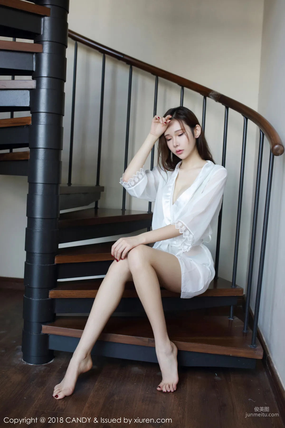 Meng Qiqi Irene 'Sofa + Pajamas Series' [Candy] Vol.049 Photo Set photo 49