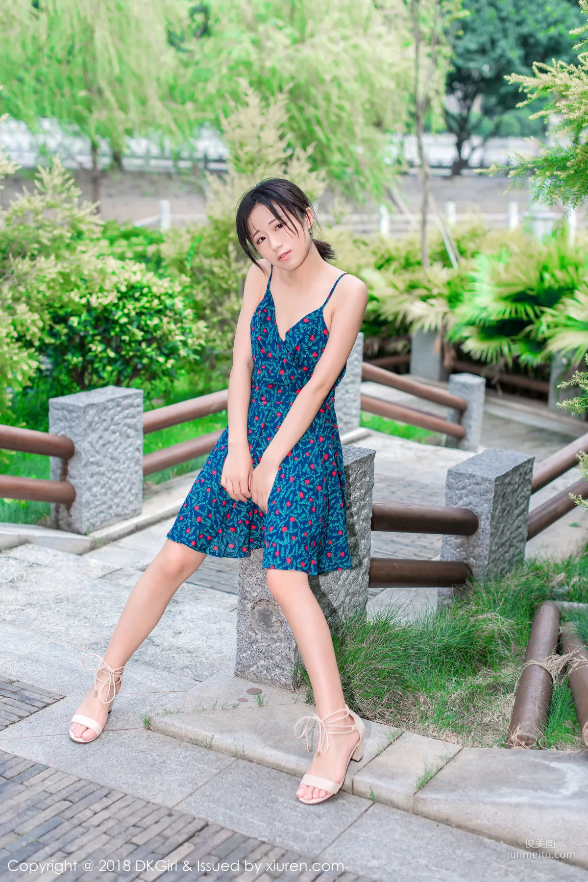Cangjing Youxiang Pure and Sweet Straw Hat Girl [DKGirl] Vol.055 Photo Set photo 17