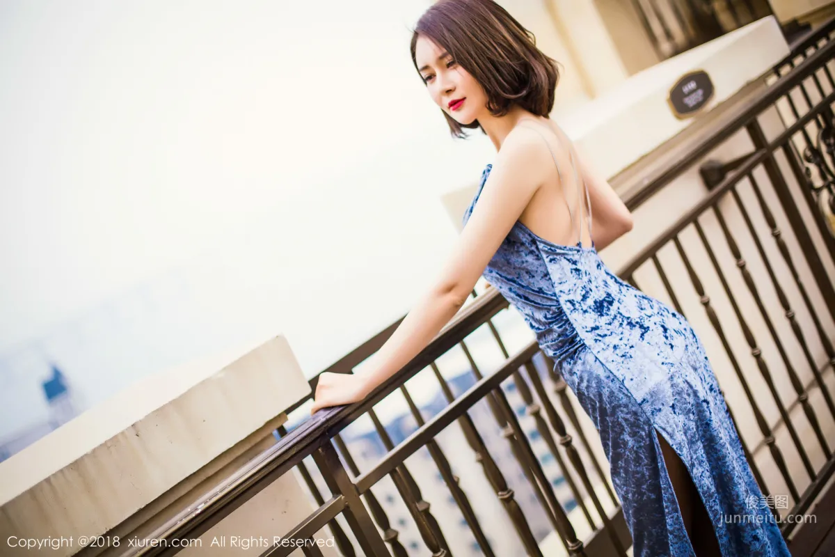 Goddess @ Nianshi, Long Skirt Street Snap + Lingerie + Bathrobe, [XiuRen] No.935 Photo Set photo 10