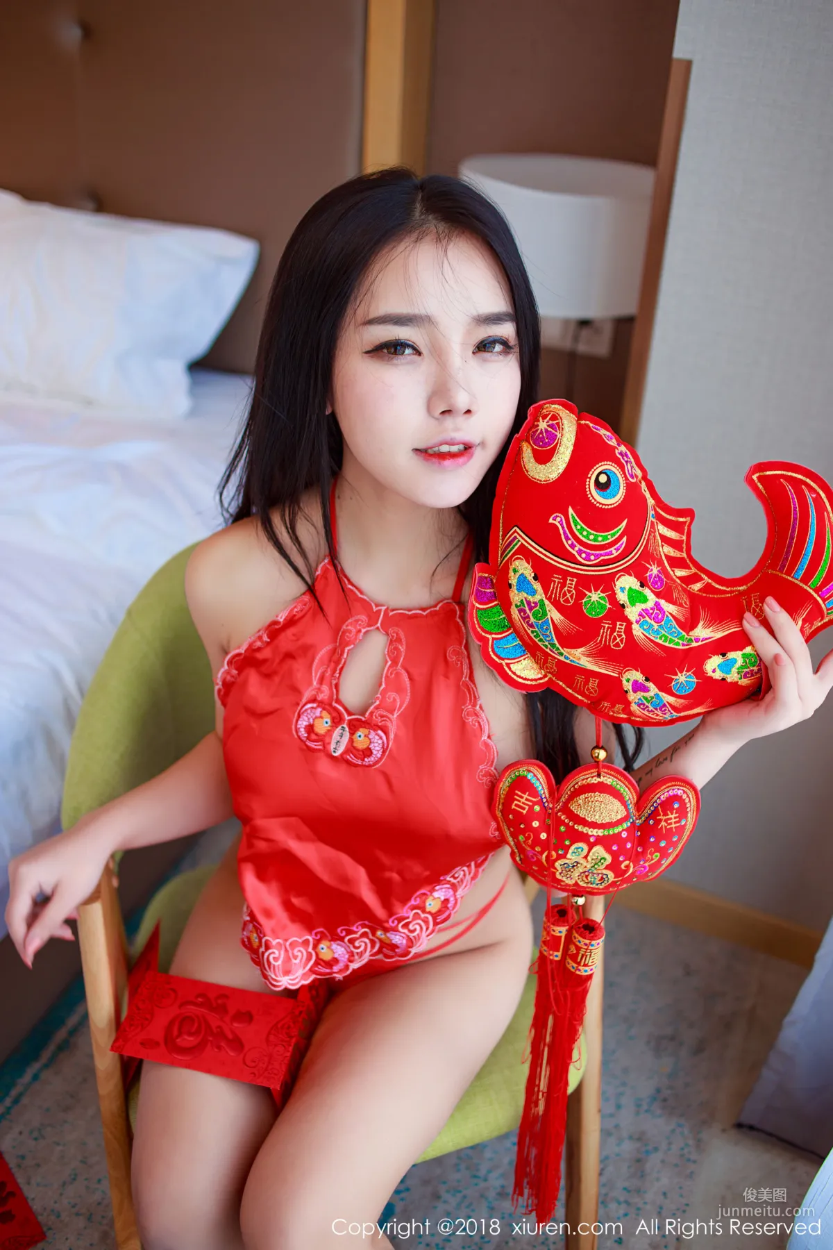 Xia Xueai, New Year Red Bustier Lingerie Private Shoot [XiuRen] No.921 Photo Set photo 1
