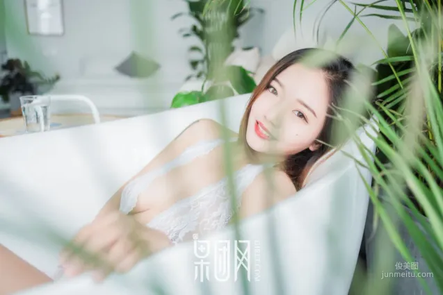 《驕傲的芭比女神墜落凡間！》 [果團Girlt] No.120 寫真集