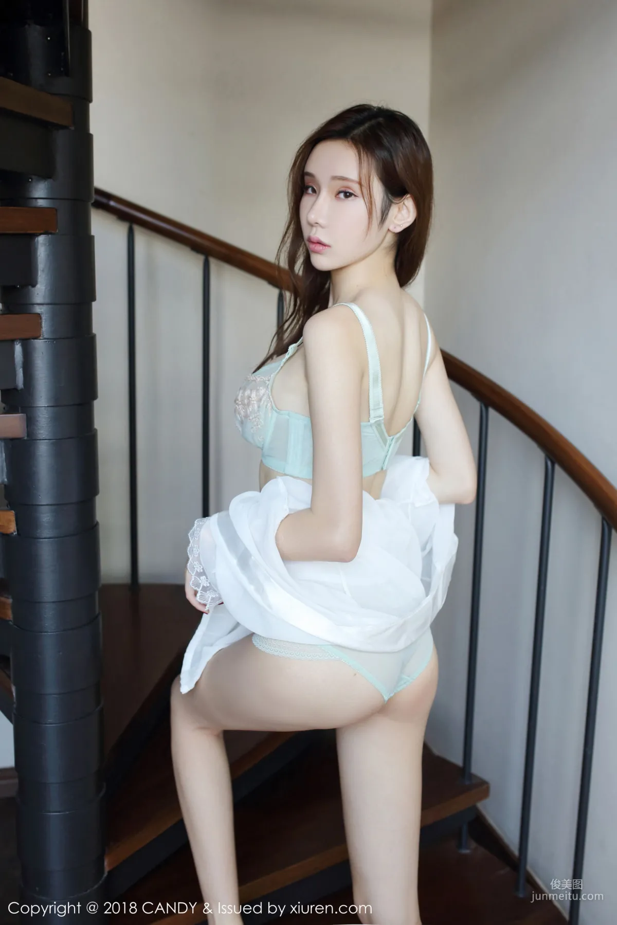 Meng Qiqi Irene 'Sofa + Pajamas Series' [Candy] Vol.049 Photo Set photo 44