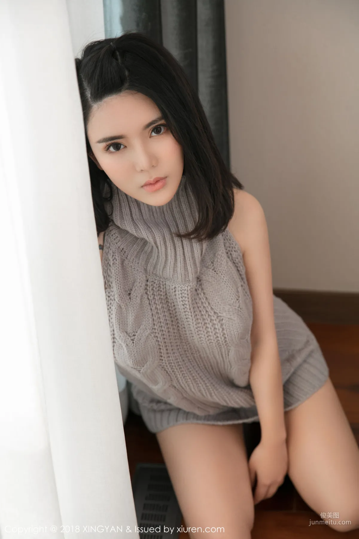 Chenxi Lily, Open-Back Sweater [XingYan] Vol.012 Photo Set photo 6