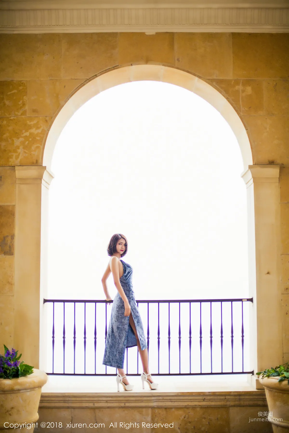 Goddess @ Nianshi, Long Skirt Street Snap + Lingerie + Bathrobe, [XiuRen] No.935 Photo Set photo 16