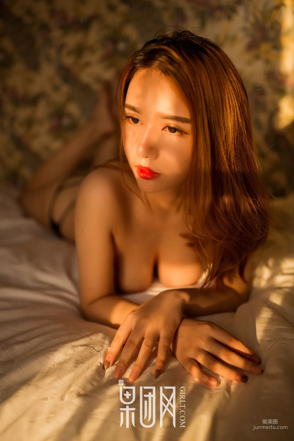 Girlt No. 004 photo 38