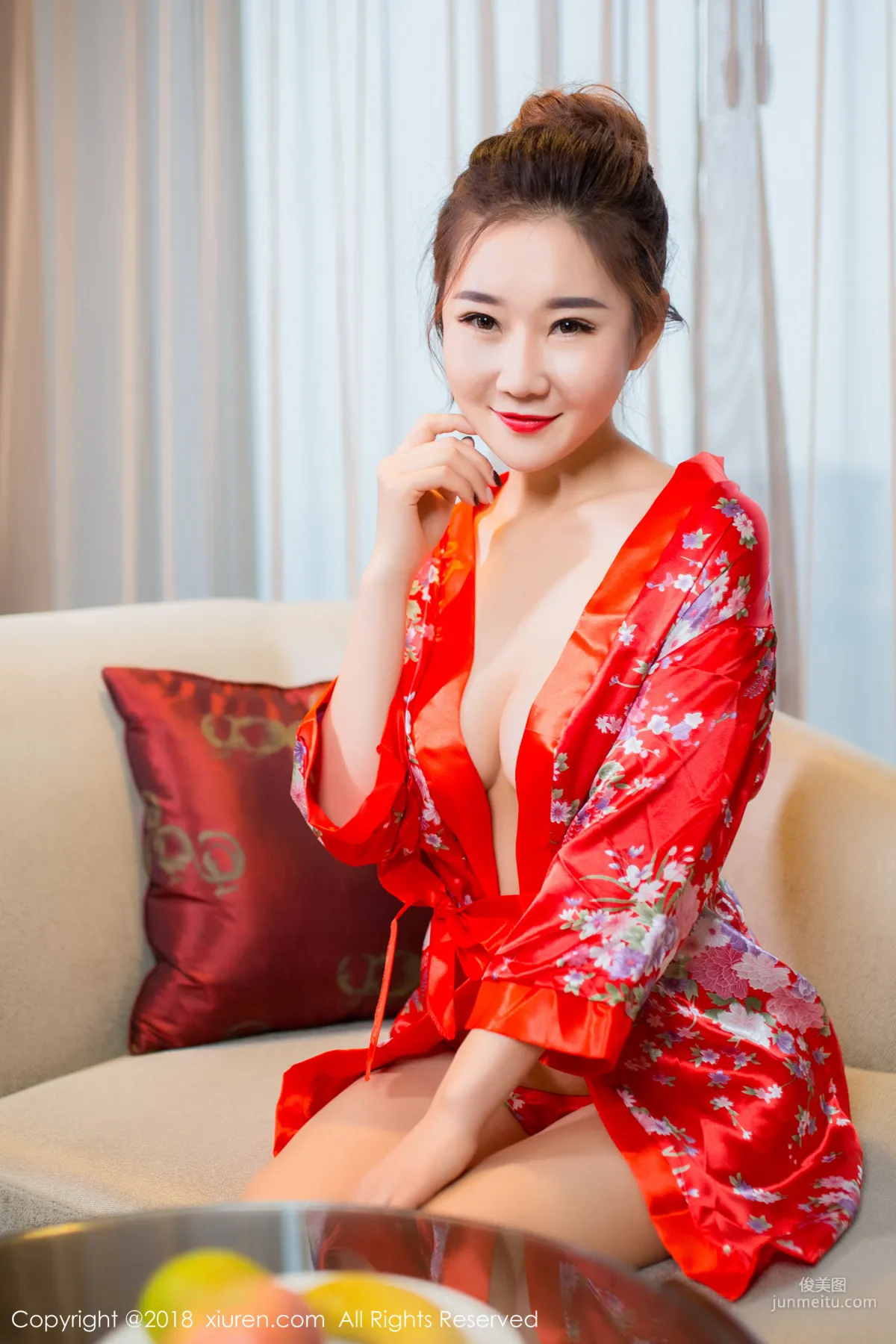 Mianhuatang candy, Gorgeous Kimono + Semi-Transparent Stockings [XiuRen] No.892 Photo Set photo 1