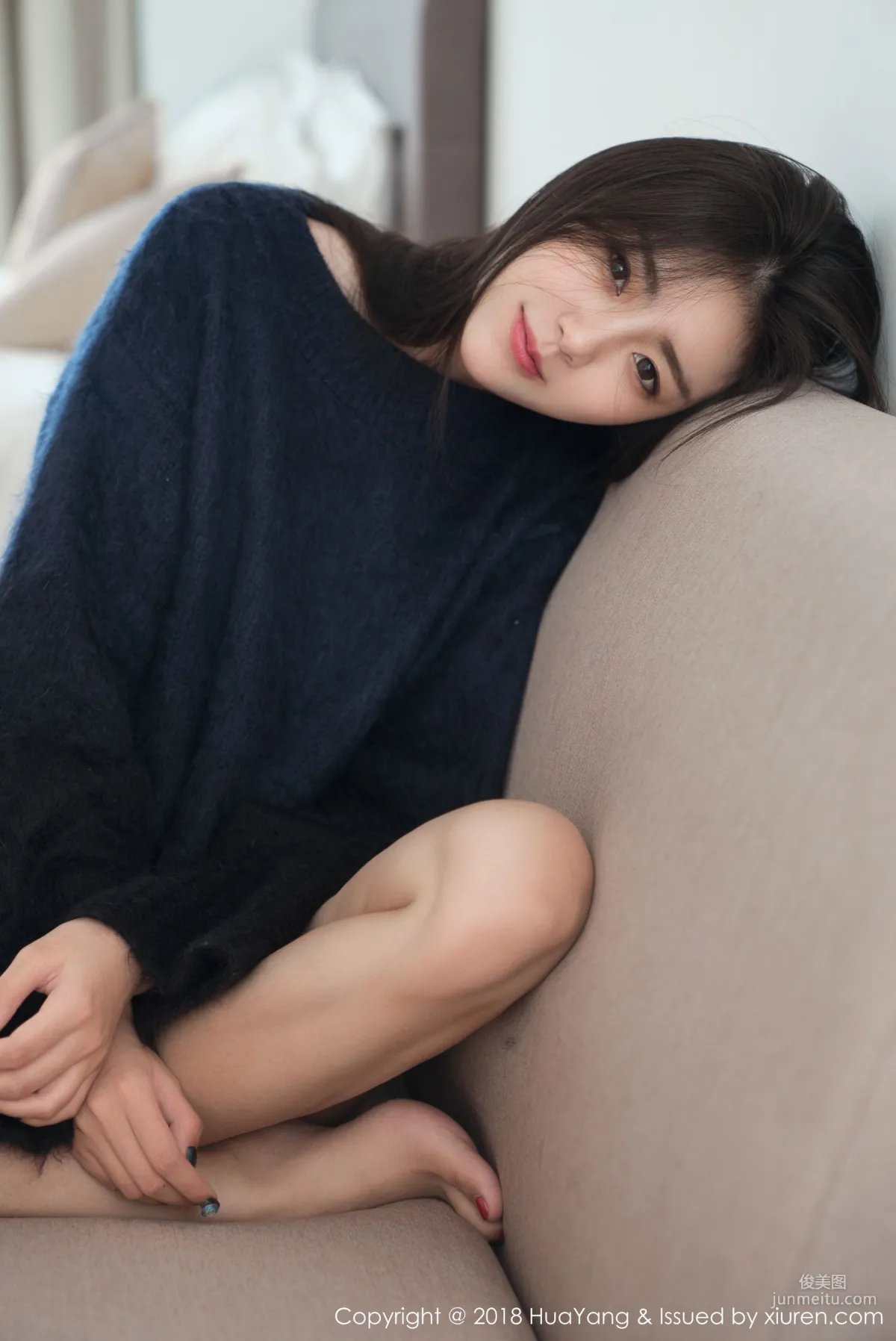 可樂Vicky《毛衣+白襯衫》 [花漾HuaYang] Vol.027 寫真集 12