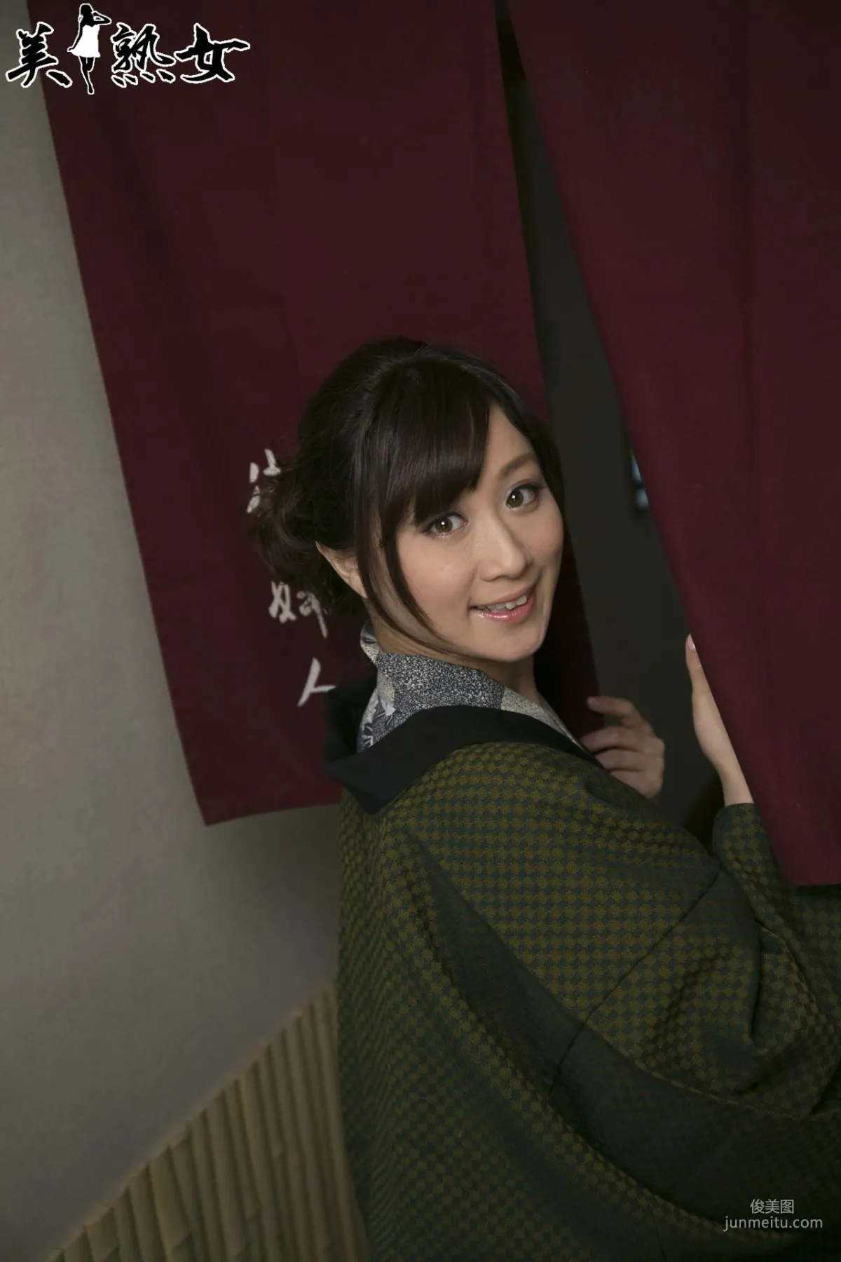 [X-City] [JUKUJO] Popular Mature Woman Yuu Kawakami 3 Photo Set photo 7
