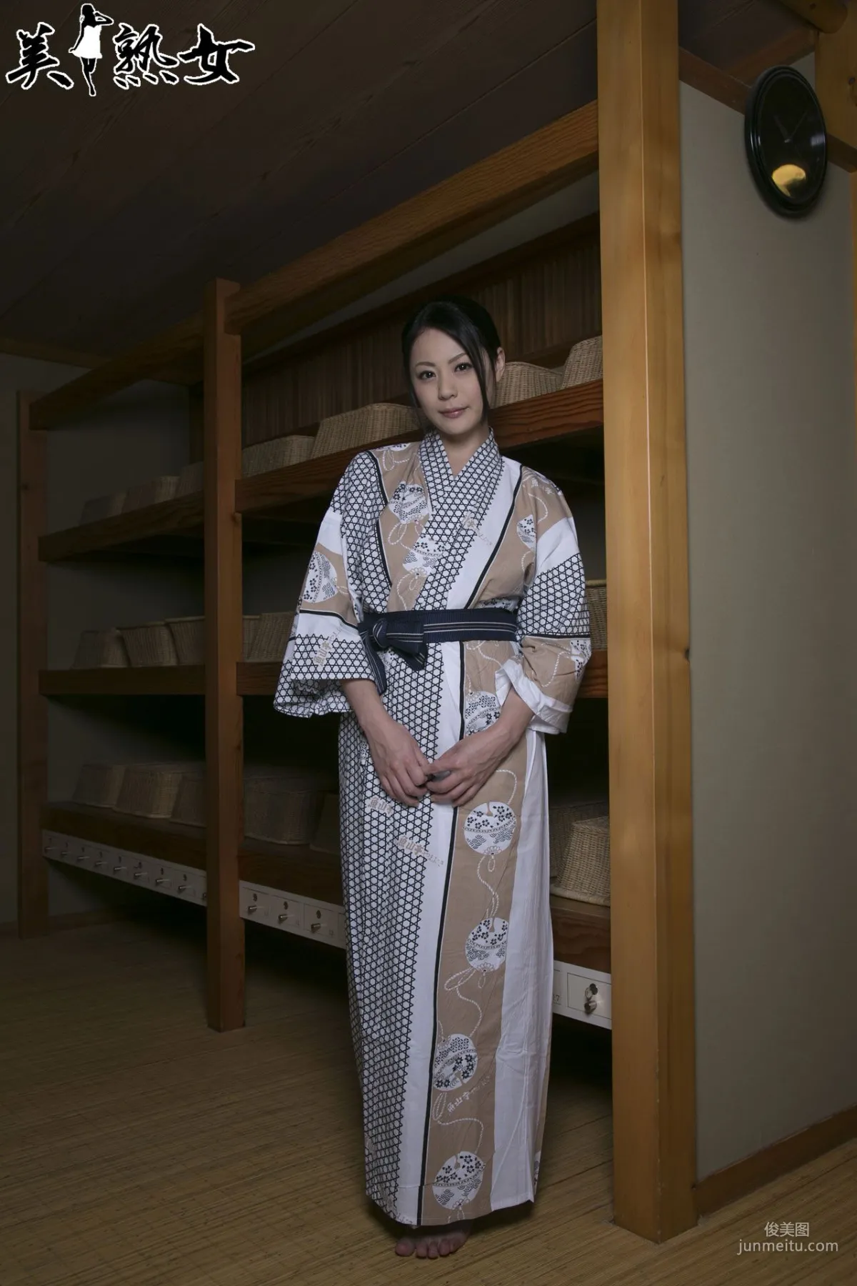 [X-City] Mature Woman "JUKUJO" Nana Aida Photo Set photo 2