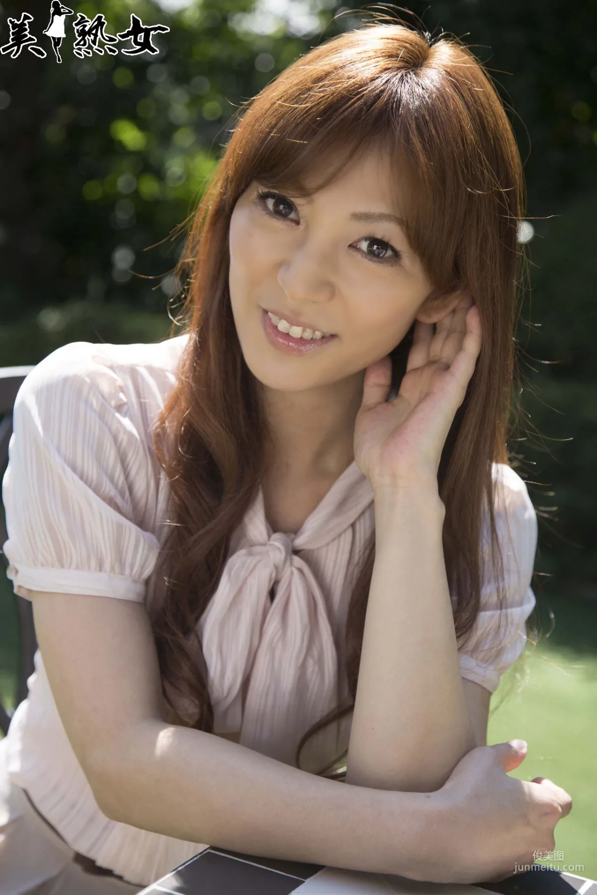 [X-City] Mature Woman Gravure "JUKUJO" Ryo Hitomi Photo Set photo 9