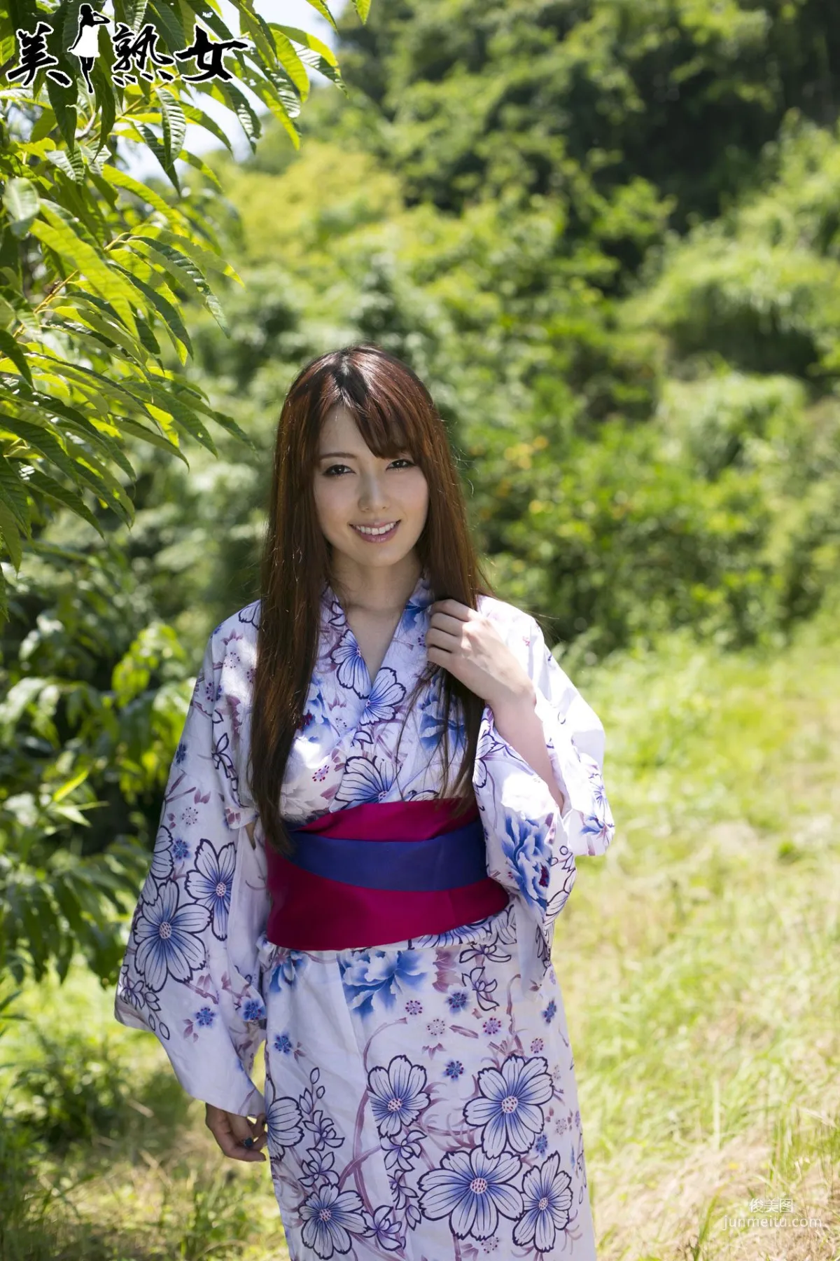 Yui Hatano: X-City photo 5