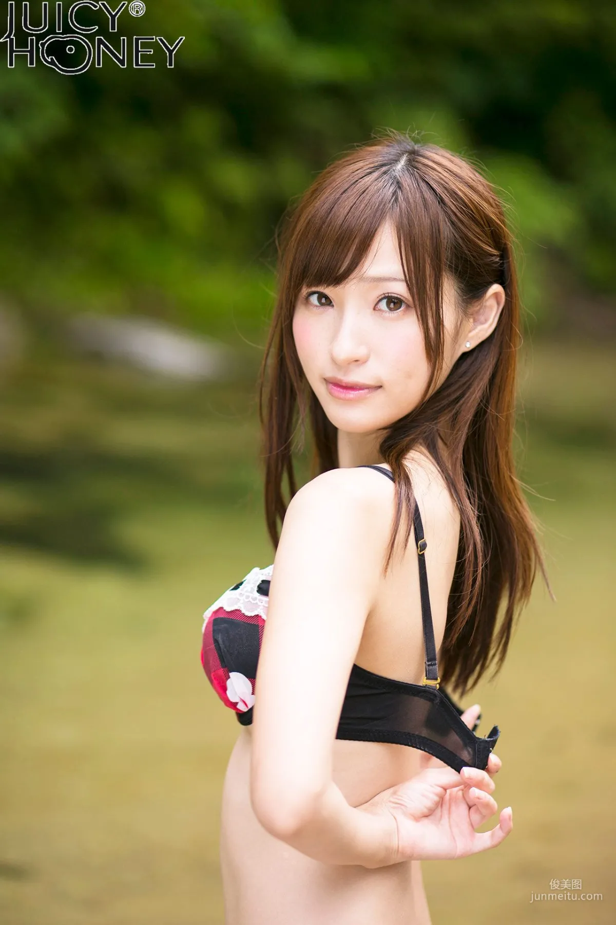 [Juicy Honey] トレカ連動寫真集 Moe Amatsuka 天使もえ 寫真集 64