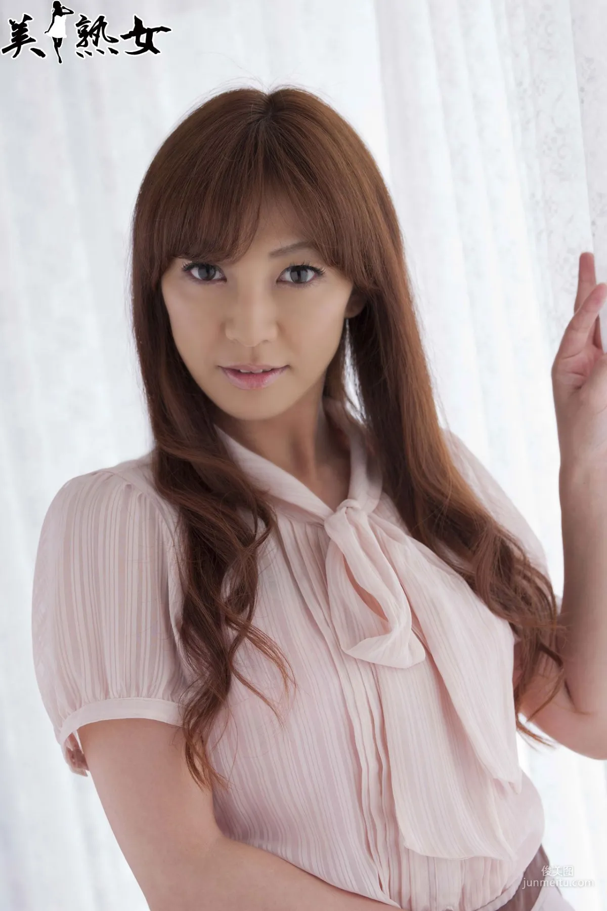 [X-City] Mature Woman Gravure "JUKUJO" Ryo Hitomi Photo Set photo 2