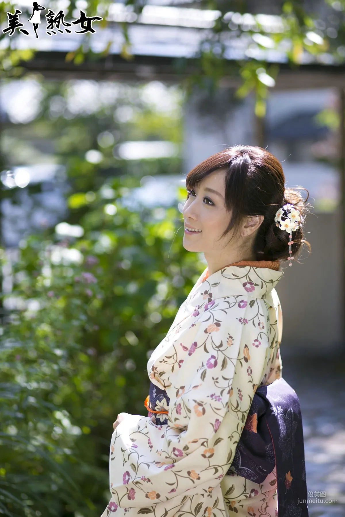 [X-City] [JUKUJO] Popular Mature Woman Yuu Kawakami 3 Photo Set photo 3