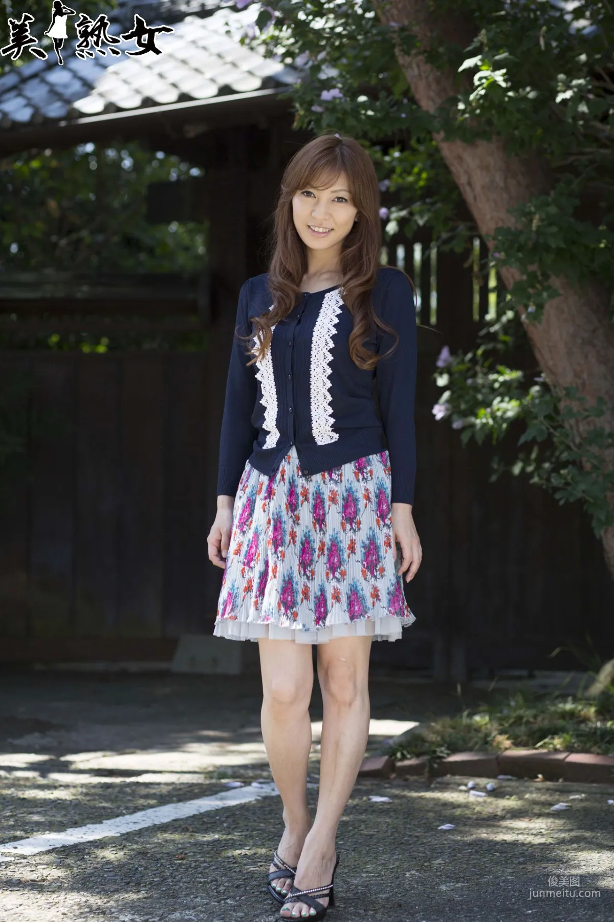 [X-City] Mature Woman Gravure "JUKUJO" Ryo Hitomi Photo Set photo 36
