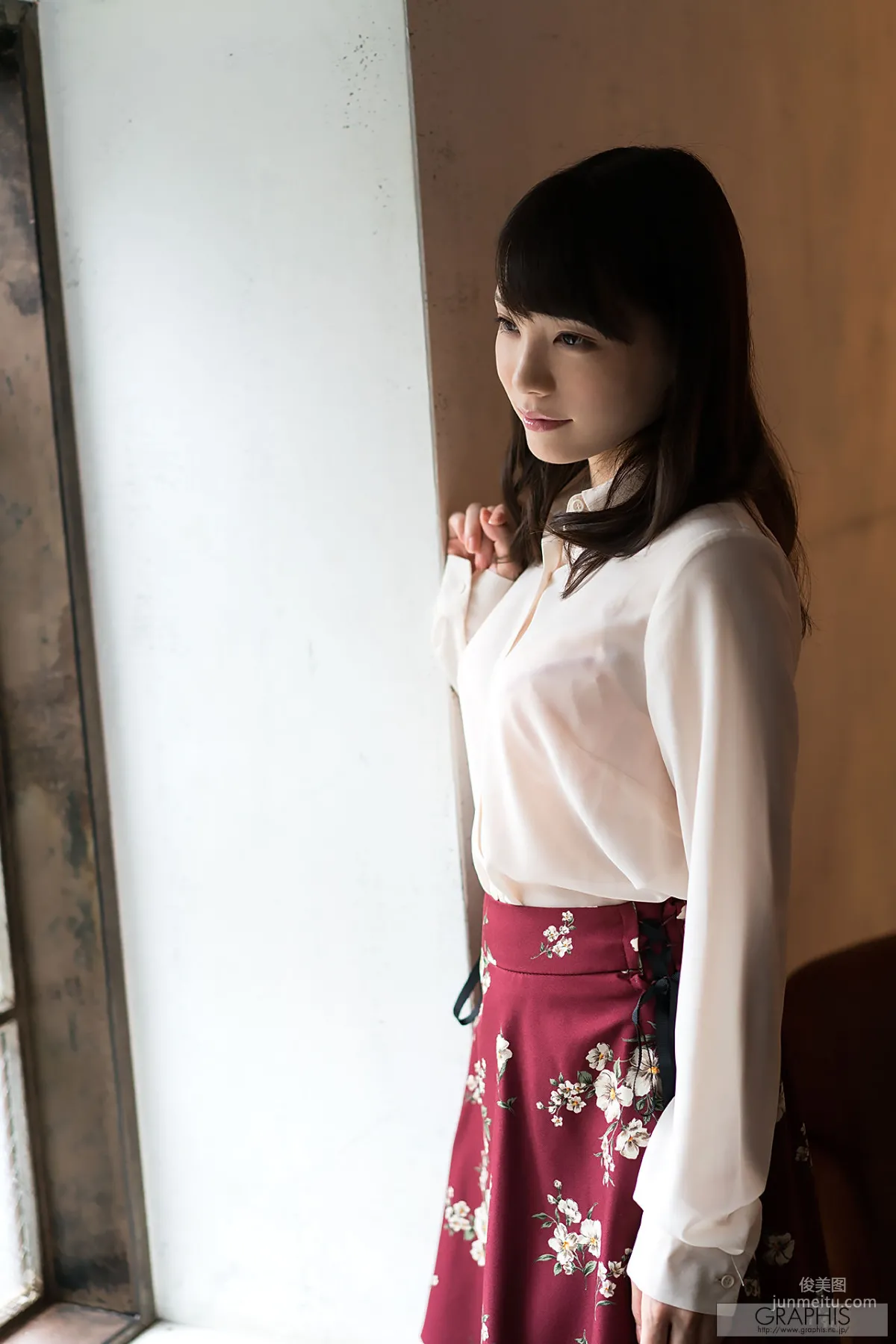 鈴村あいり/铃村爱里《Sexually Attractive》 [Graphis] Gals 写真集1