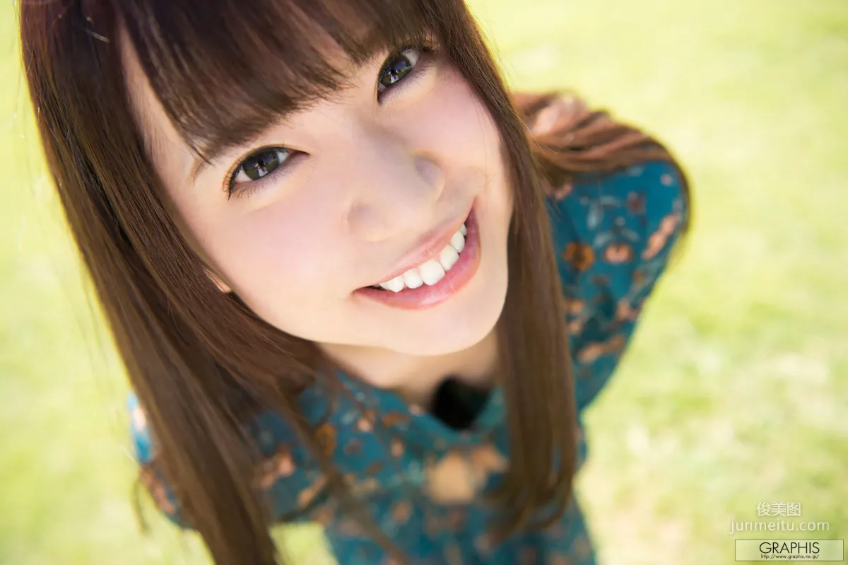 初美りん/初美鈴《Look at me!》 [Graphis] Gals 寫真集 3
