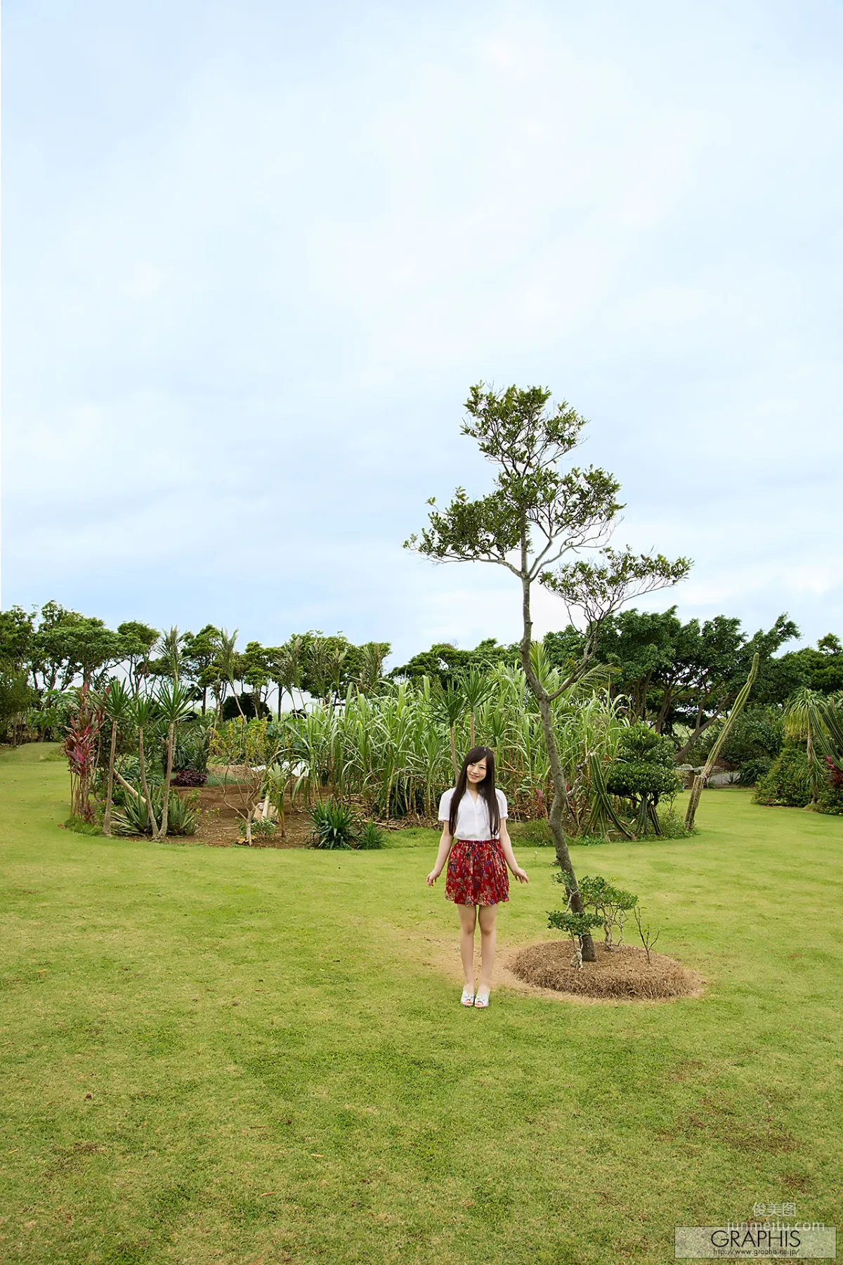 Momojiri Kanon Kanon Momojiri [Graphis] First Strip Girl Photo Set photo 1