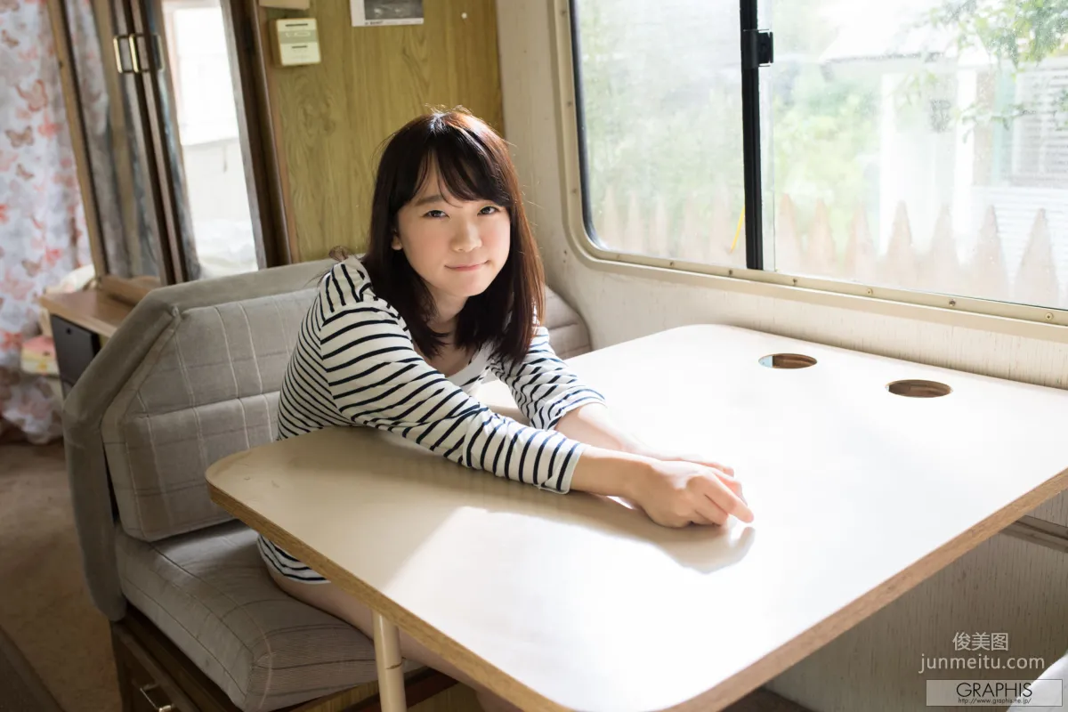 Yura Kano [Graphis] First Gravure, First Nude Girl Photo Set photo 17