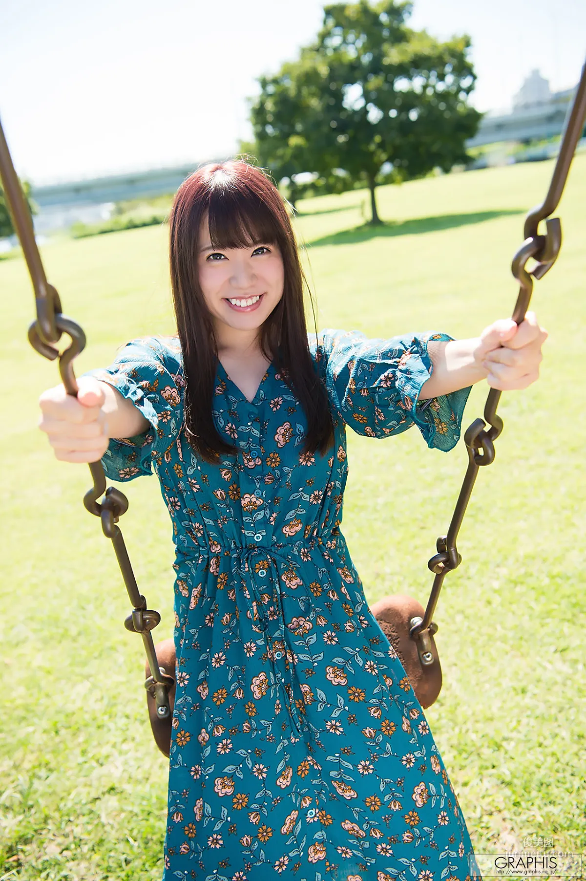 初美りん/初美鈴《Look at me!》 [Graphis] Gals 寫真集 5