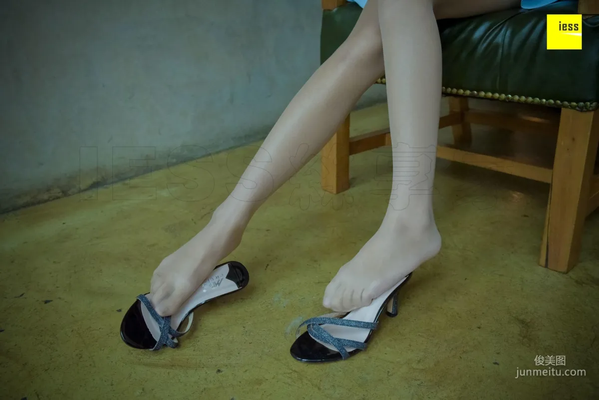 Mu Mu, Alluring Charm Meat-Color Stockings and Sandals [IESS] Silk Enjoyer 166 Photo Set photo 39
