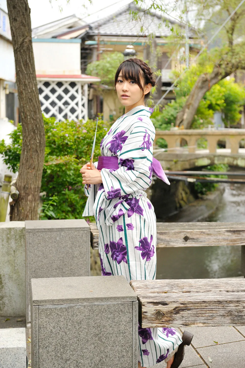 Shou Nishino, Hot Spring of Desire, Barely Showing [Photo Books] Photo Set photo 6