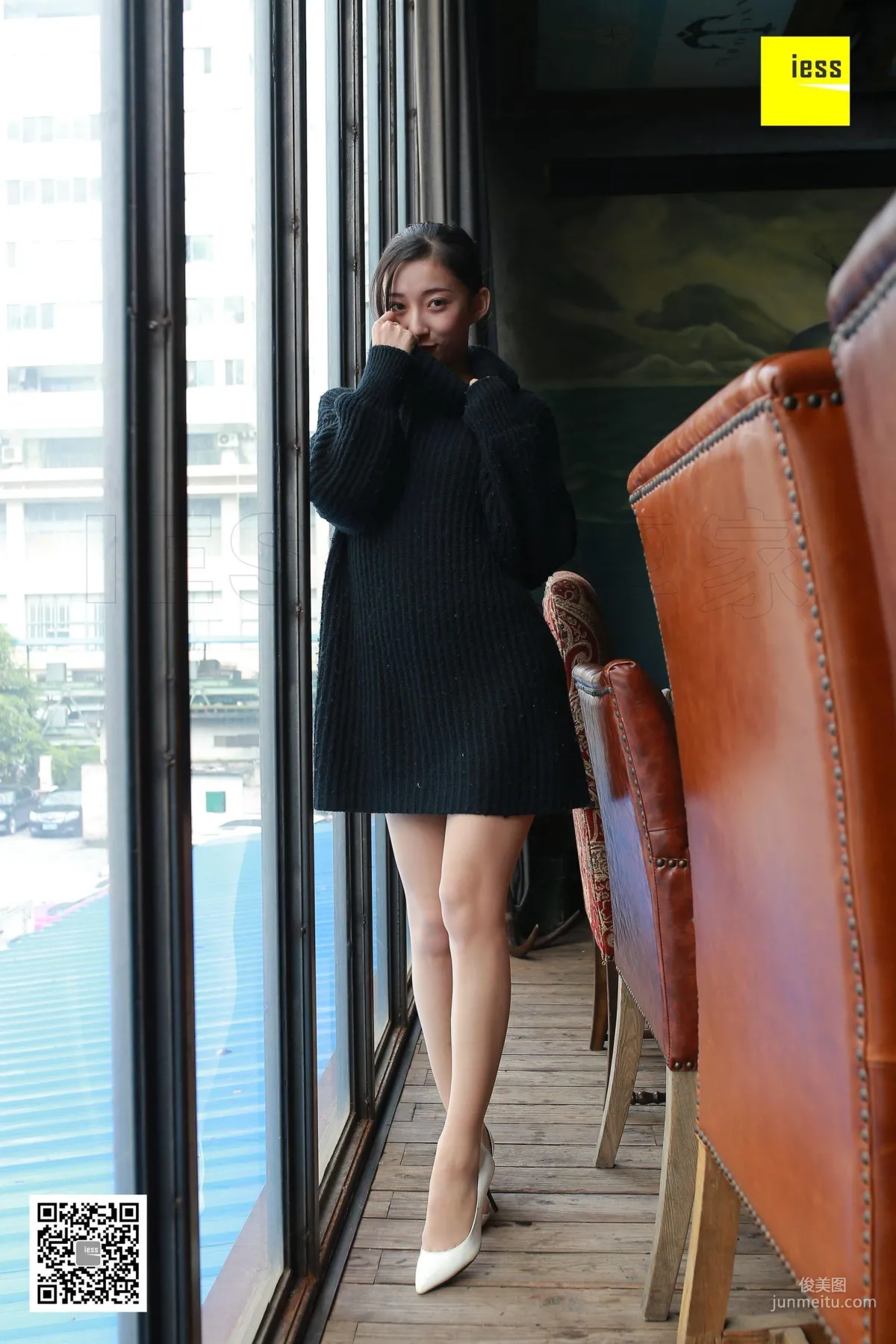 Qiuqiu, Black Sweater and Sheer Stockings [IESS] Silk Enjoyer 165 Photo Set photo 1