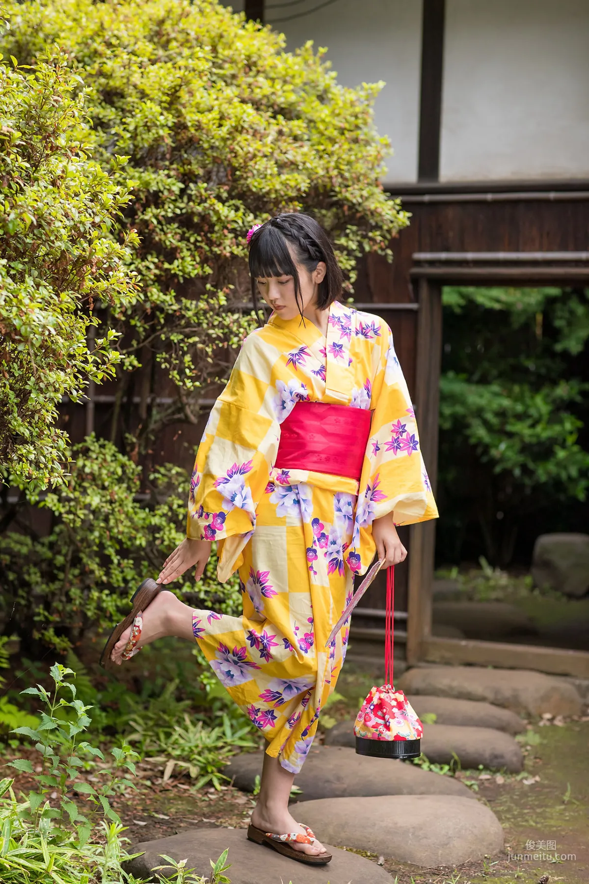 Anju Kouzuki 香月杏珠 [Minisuka] Limited Gallery 7.3 寫真集 12
