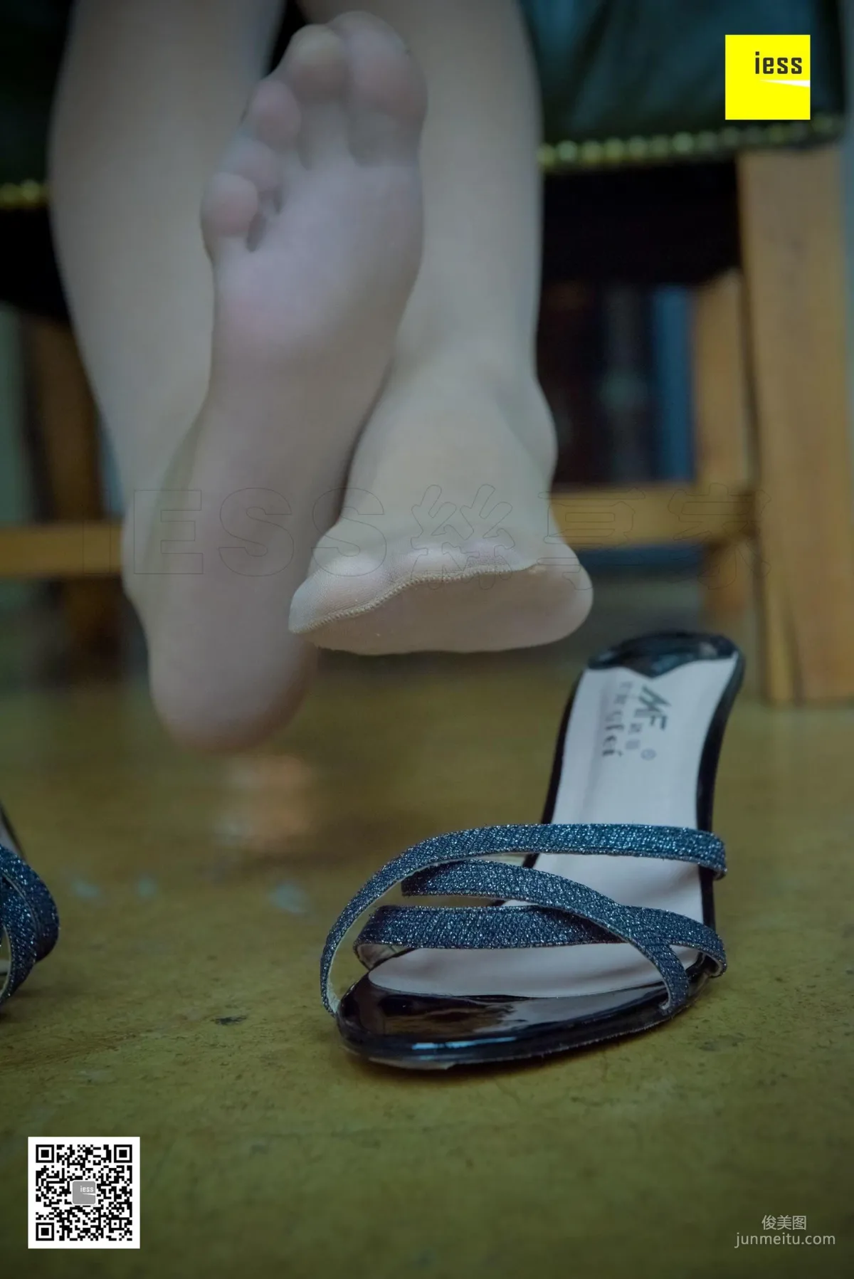 Mu Mu, Alluring Charm Meat-Color Stockings and Sandals [IESS] Silk Enjoyer 166 Photo Set photo 37
