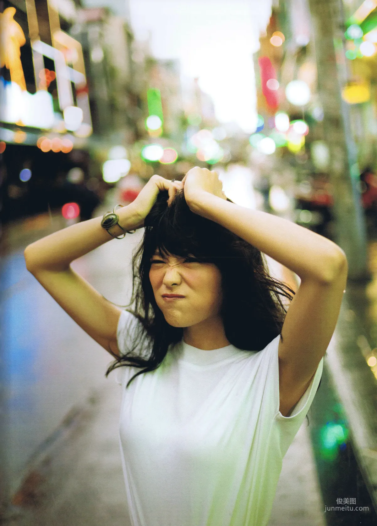 北原里英《そして》 [PhotoBook] 写真集7