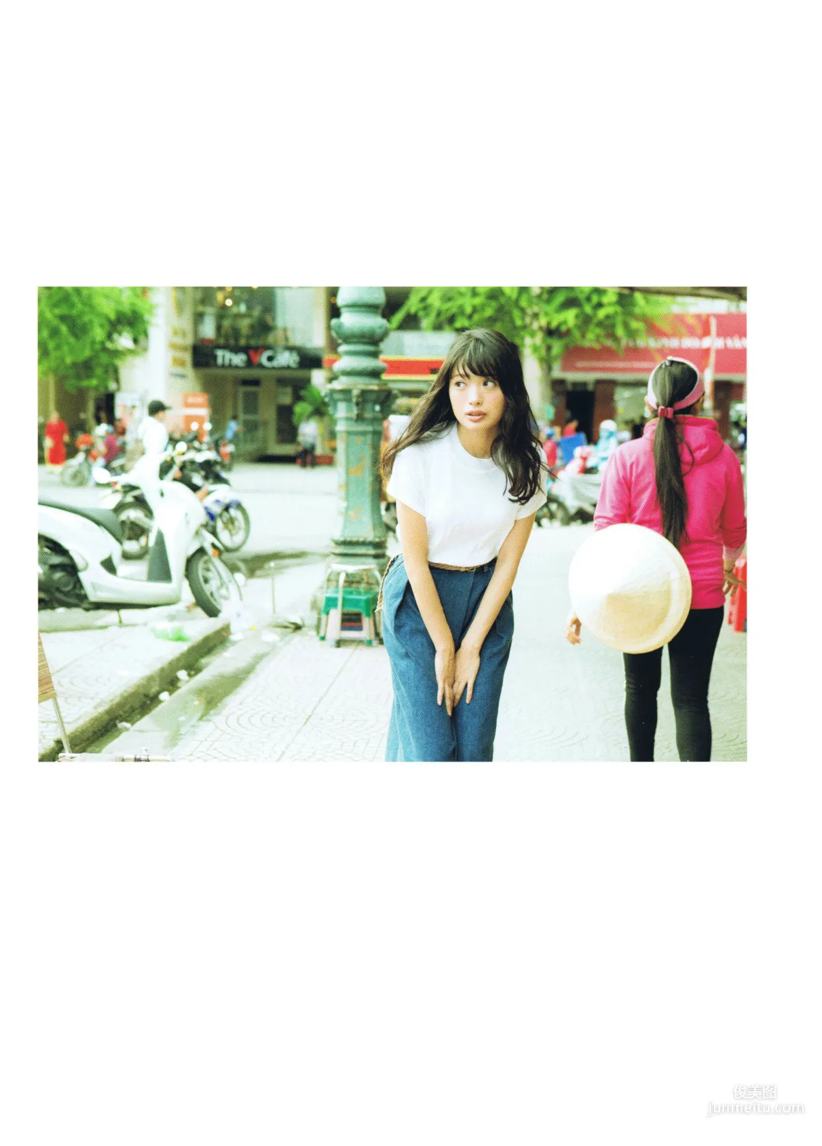 北原里英《そして》 [PhotoBook] 写真集3