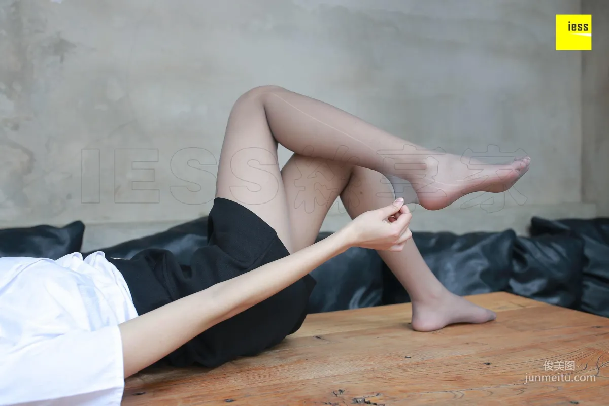 Jing Jing, Shirt Beauty Shows Gray Stockings [IESS] Silk Enjoyer 172 Photo Set photo 71