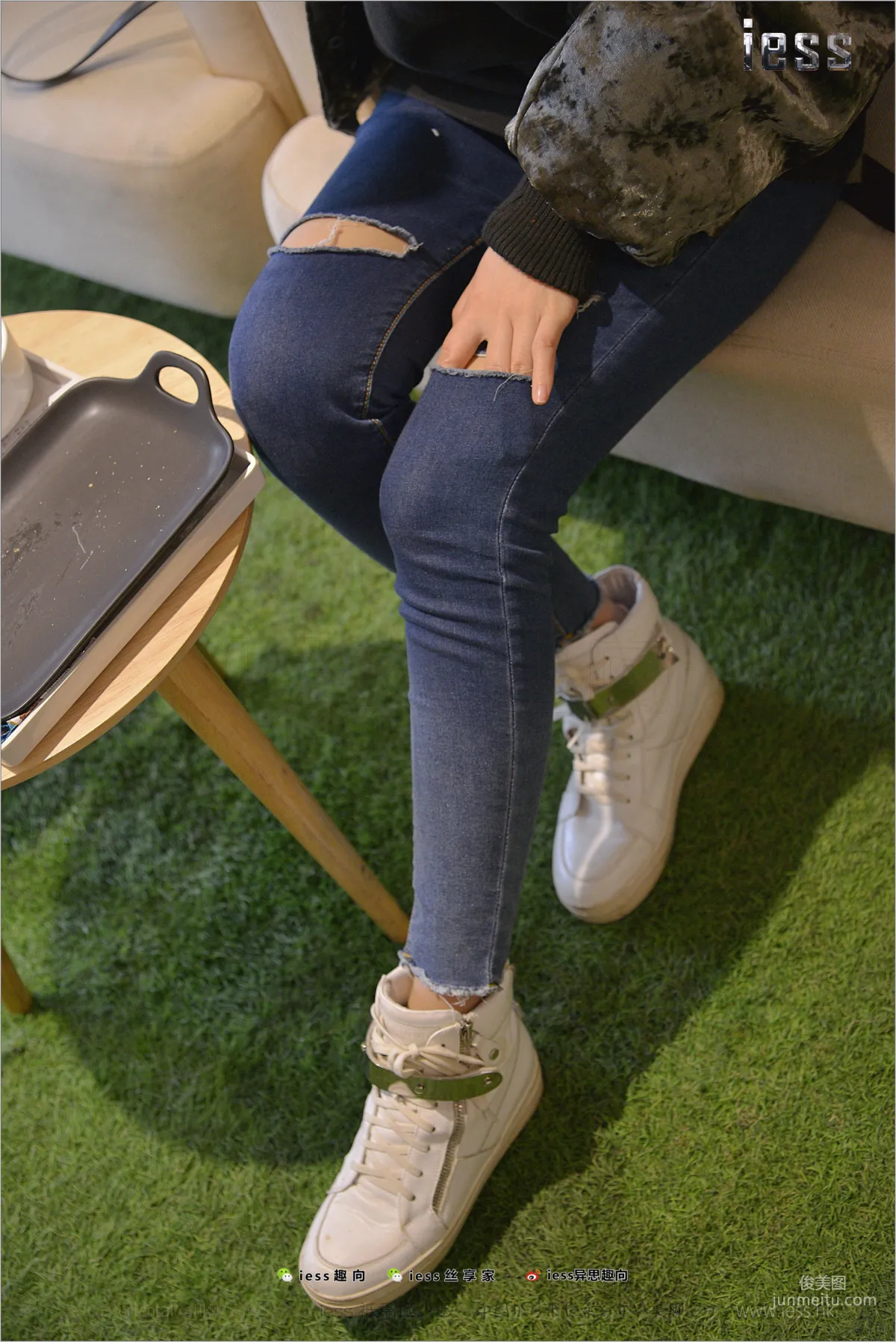 Xiao Jie, Love Duet 1 [IESS] Silk Stockings Bento 194 Photo Set photo 27