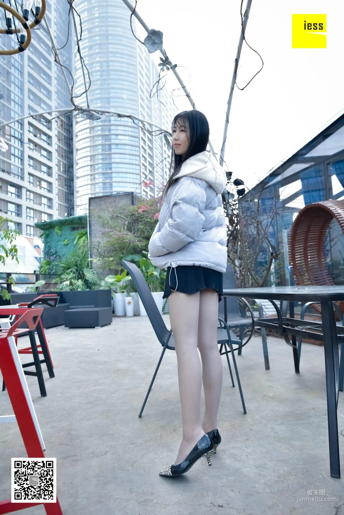 Jia Zhen Plump Slightly Fleshy Legs [IESS] Silk Enjoyer 156 Photo Set photo 47