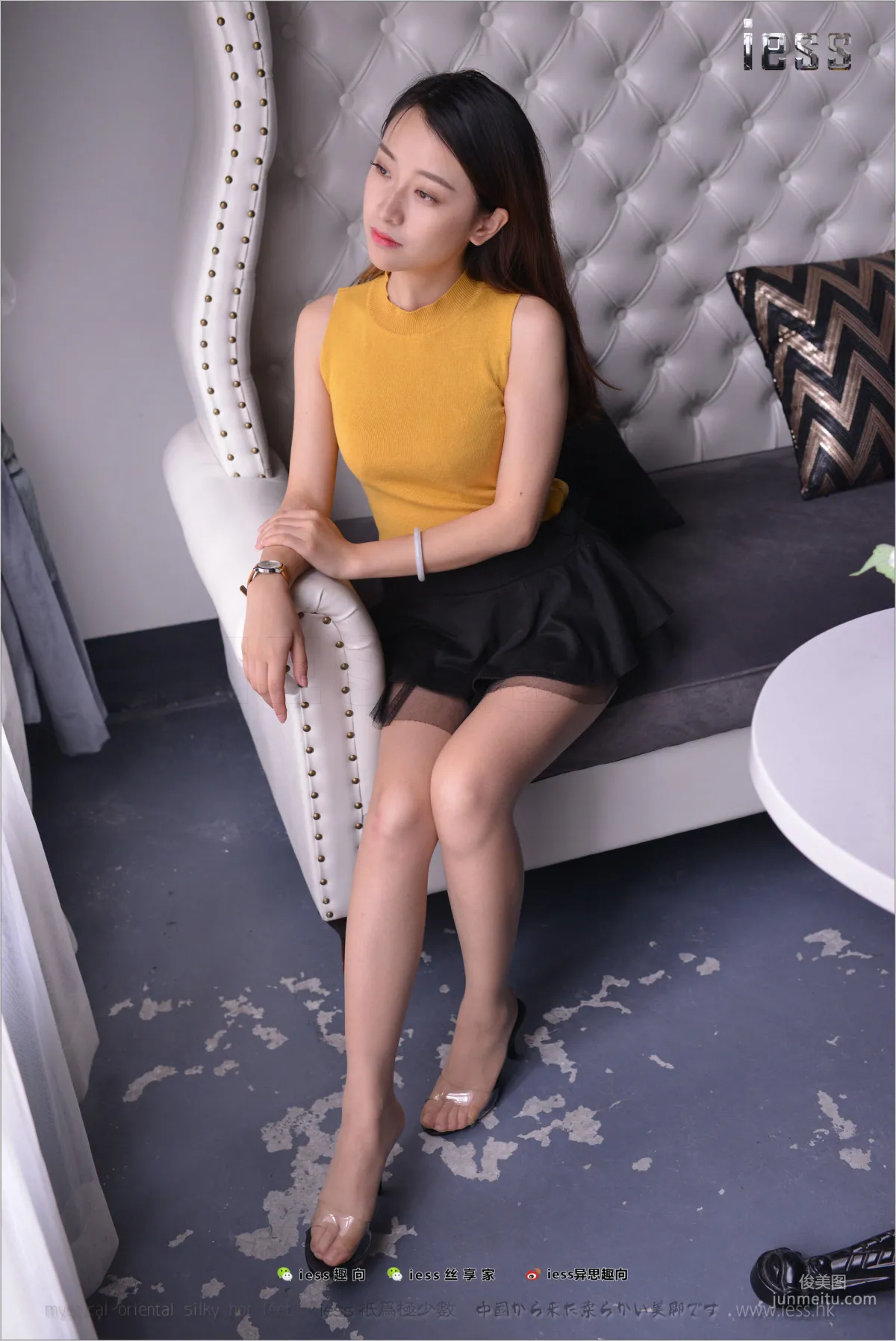 Xiao Jie, A Head Start in Staring [IESS] Silk Stockings Bento 192 Photo Set photo 5