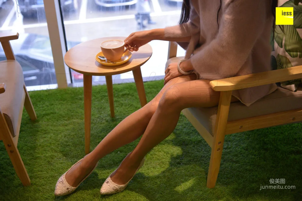 Xiao Yu, Inviting an Internet Celebrity for Coffee [IESS] Silk Enjoyer 157 Photo Set photo 5