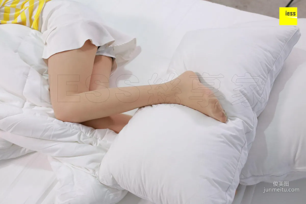 Wen Xin "My Sleeping Beauty Girlfriend" [IESS] Silk Enjoyer 163 Photo Set photo 58