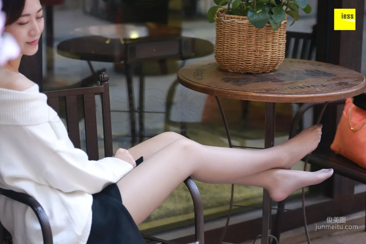 Zi Zi 'Long Legs, Gray Stockings, Low Heels' [IESS] Silk Enjoyer 186 Photo Set photo 99