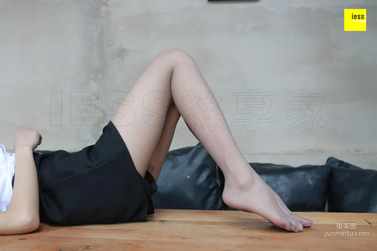 Jing Jing, Shirt Beauty Shows Gray Stockings [IESS] Silk Enjoyer 172 Photo Set photo 69