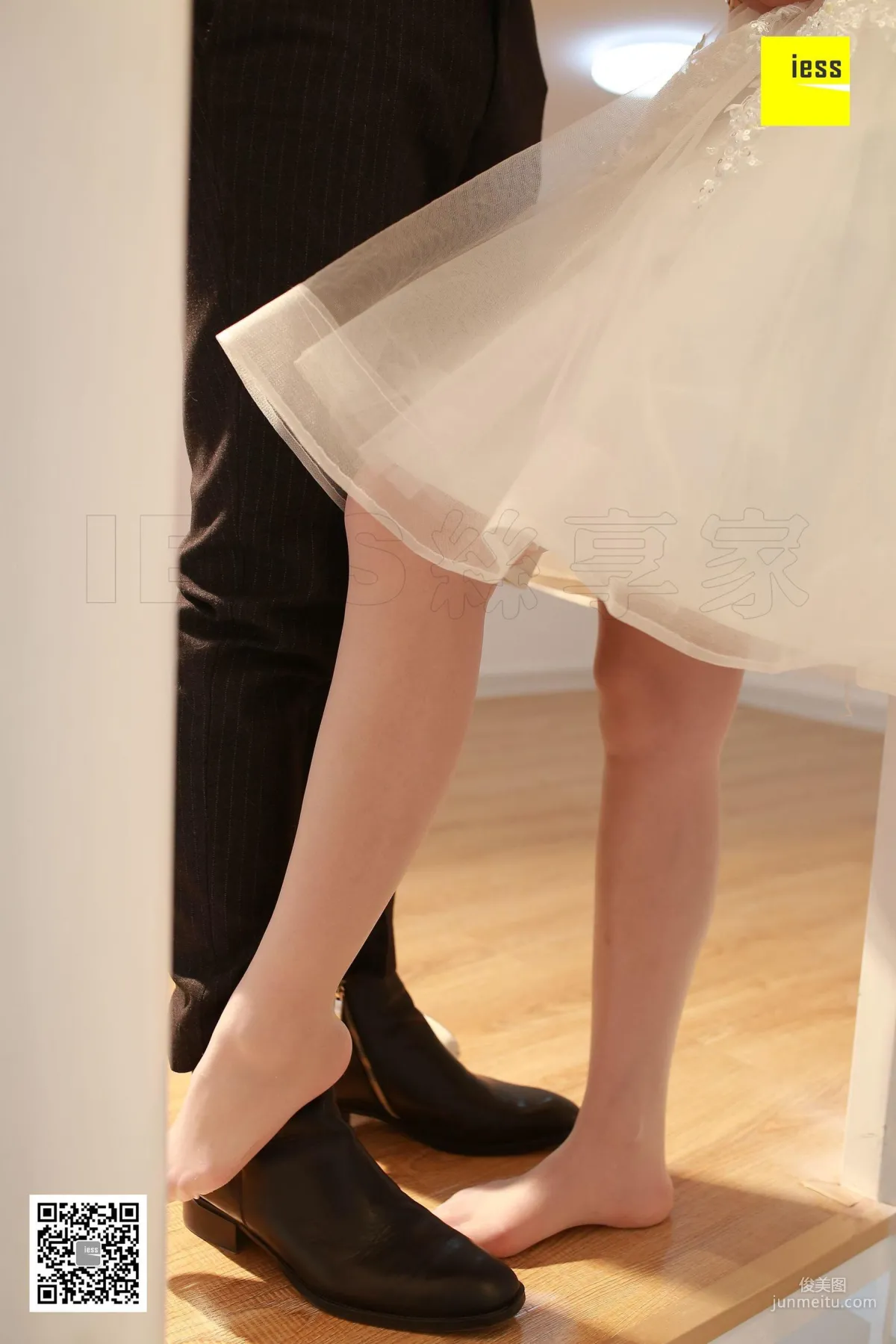 Qiuqiu The Groom Is Not Me II [IESS] Silk Enjoyer Devil Wednesday Special Issue 07 Photo Set photo 51