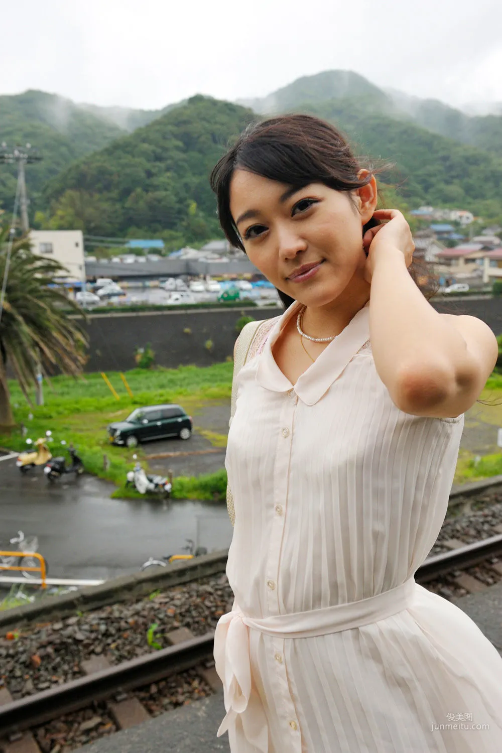 Shou Nishino, Hot Spring of Desire, Barely Showing [Photo Books] Photo Set photo 37