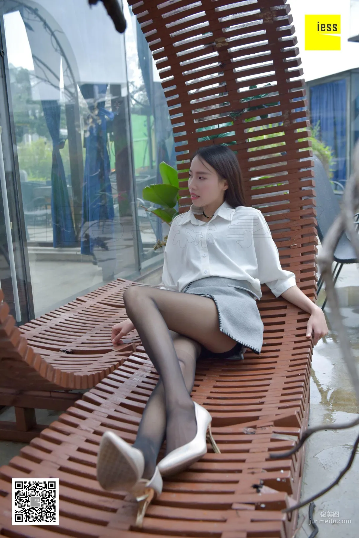 Yong Ying, Black Stockings After the Rain [IESS] Silk Enjoyer 160, Photo Set photo 15