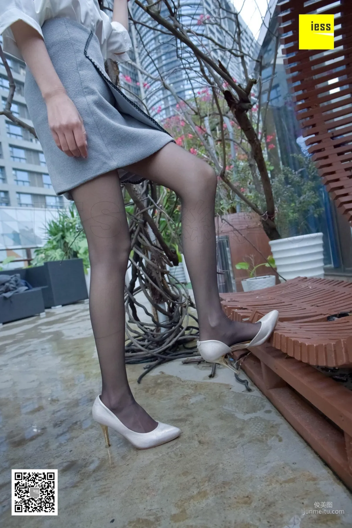 Yong Ying, Black Stockings After the Rain [IESS] Silk Enjoyer 160, Photo Set photo 47