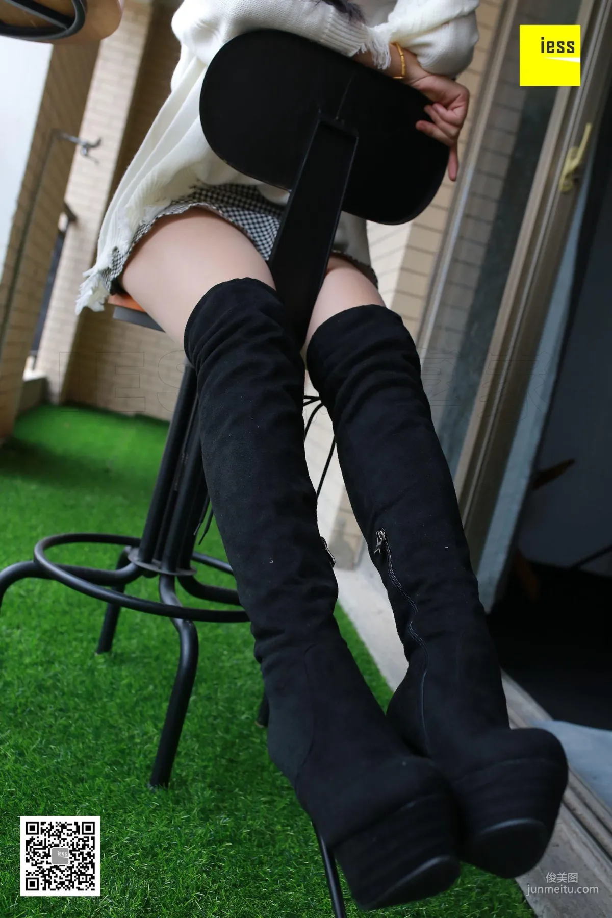 Wen Xin "The Allure of Over-Knee Boots" [IESS] Silk Enjoyer 180 Photo Set photo 25