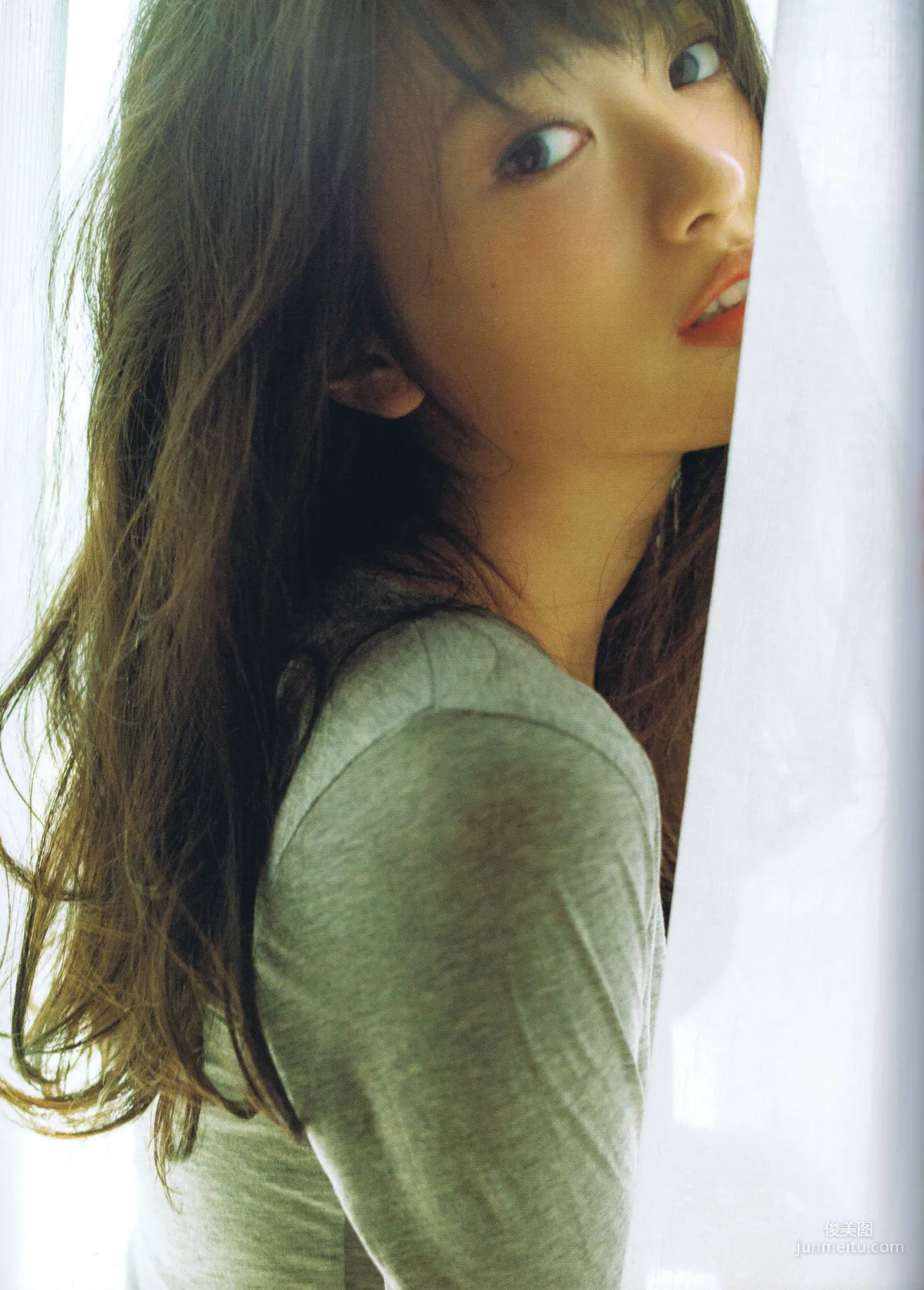 北原里英《そして》 [PhotoBook] 写真集74