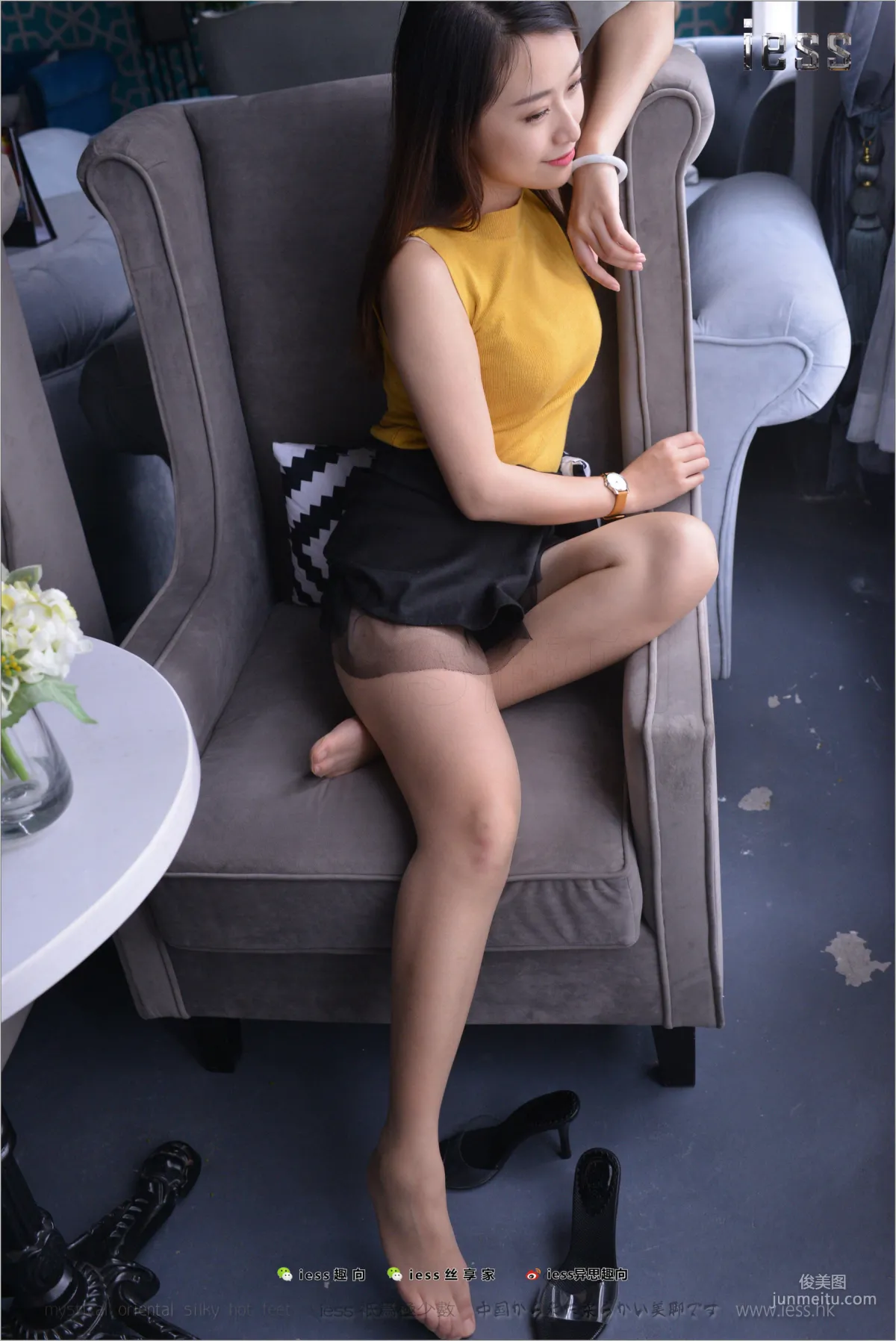 Xiao Jie, A Head Start in Staring [IESS] Silk Stockings Bento 192 Photo Set photo 87