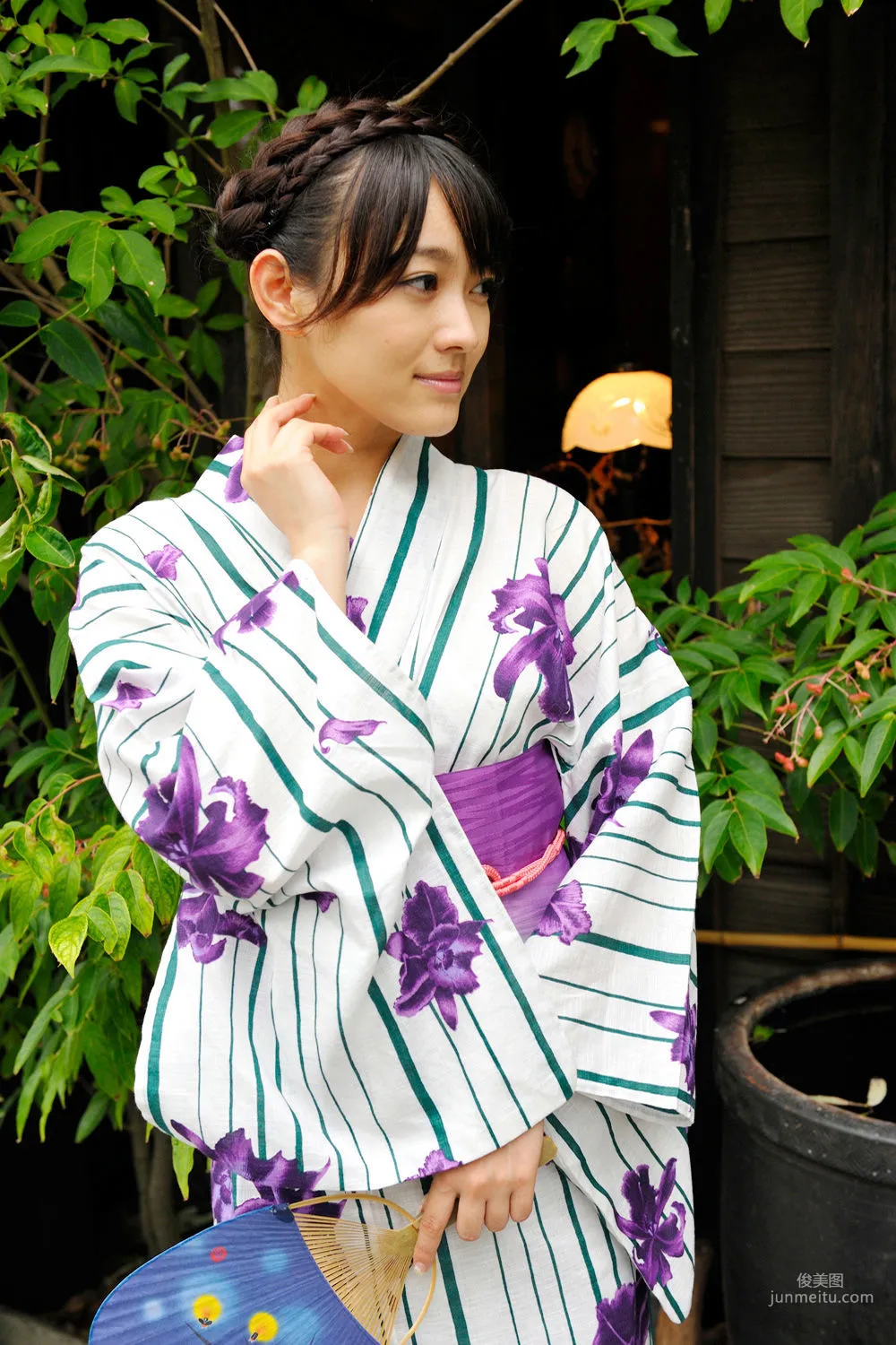 Shou Nishino, Hot Spring of Desire, Barely Showing [Photo Books] Photo Set photo 7